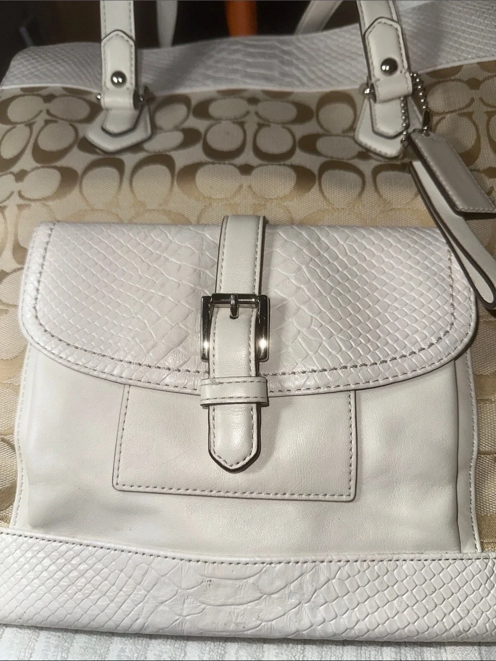 Coach tote - Picture 9 of 11